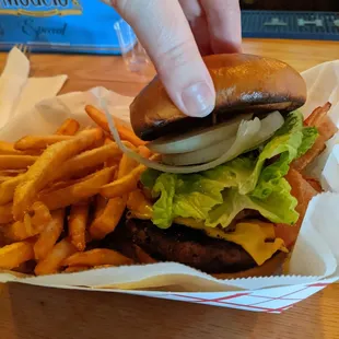 Bacon cheeseburger