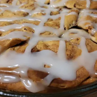 Holiday special cinnamon roll apple pie