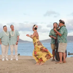 I Do Hawaiian Weddings