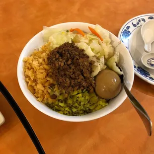 魯肉飯