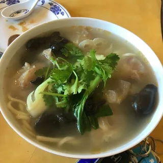 Beef Tendon Soup Noodles