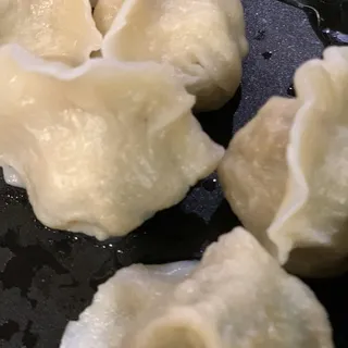 Chicken Dumpling with Spinach(