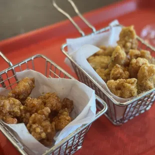 poultry, chicken wings and fried chicken, bbq wings, fried chicken, food, chicken wings, fried chicken wings, chicken, bbq chicken