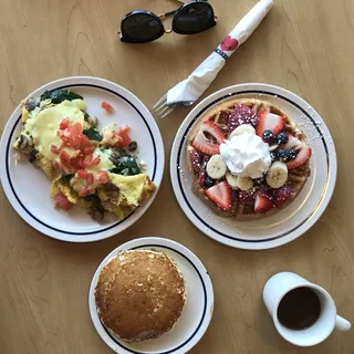 Spinach and Swiss Cheese Omelette