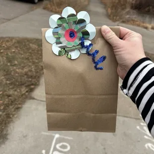 Complimentary gift "wrapping"