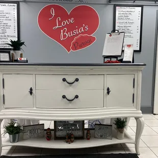 a love busia display