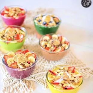 Healthy flavorful smoothie bowls!