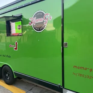 Traveling food truck. Spectacular foods!