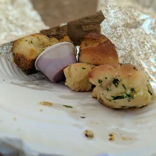 Garlic knots