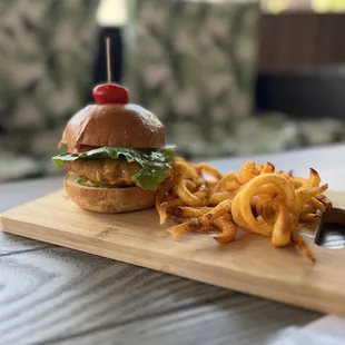 Crispy chicken sandwhich