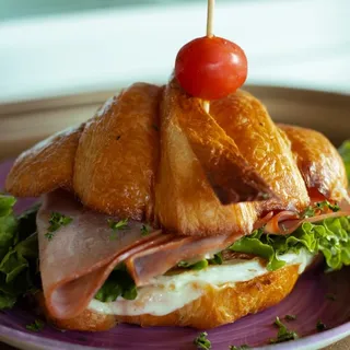 BREAKFAST SANDWICH