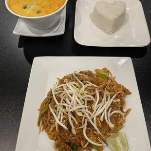 Pad Thai, rice, Massaman Curry