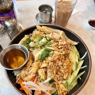 Lemongrass Chicken vermicelli bowl