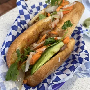 S3. Lemongrass Sandwich