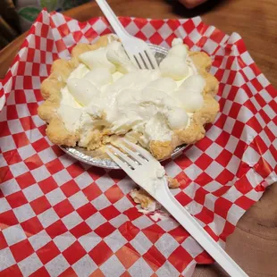 Banana cream pie
