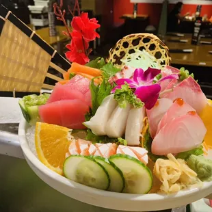 Sashimi Deluxe.