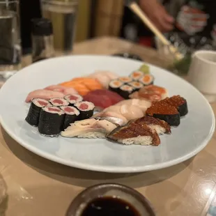 food, sushi, sashimi, sushi and sashimi