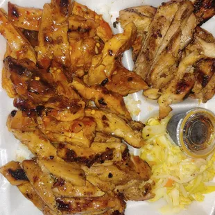 Deluxe combination $13.99: Teriyaki chicken, honey chicken, thai chicken