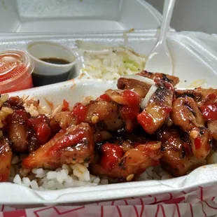 "Thai chicken" Sweet chili chicken that comes with rice and bean sprouts. After tax comes to around 8 bucks.