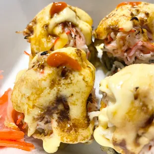 Volcano Roll to go