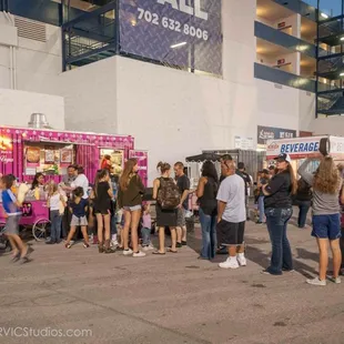 I LUV COTTON CANDY Truck! I LUV Food truck!