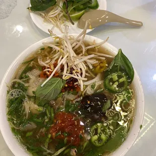 ramen and noodles, food