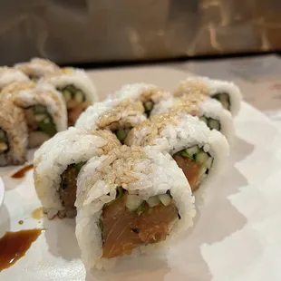 Spicy Salmon Roll