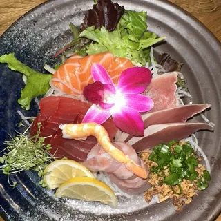 Sashimi Platter (13 Pcs)