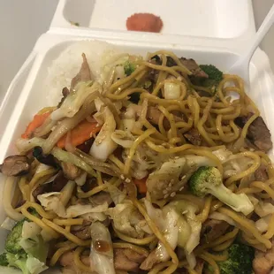 Chicken yakisoba