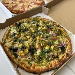 Pesto Paneer Pizza