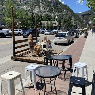 Outdoor seating at the I Scream store