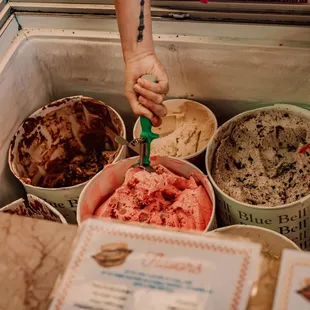 We've got the best ice cream, dairy free ice cream,  milkshakes, malts, sundaes, banana splits, fun, hot dogs, kid friendly toys, and games!