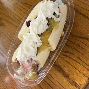 I went here for my birthday and got Banana Split with Mint Chocolate Chip, Rum Black Cherry, and Banana or Bread Pudding ice cream.