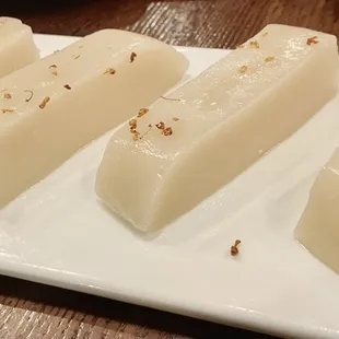Sweet Osmanthus Scented Glutinous Rice Cake