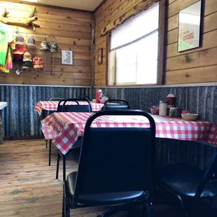 Love the quaintness of this little spot. Very cozy. February 2019.