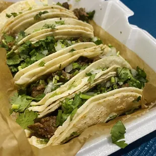 Tacos de carne asada