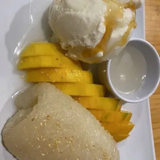 D63. Mango Sticky Rice with Icecream