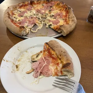 Pizza Cotto and Funghi