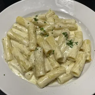 4 Formaggi Pasta