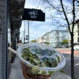 Classic Classic Poke Bowl