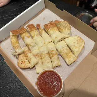 Cheesy garlic bread