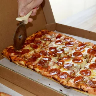 Pepperoni tray pizza