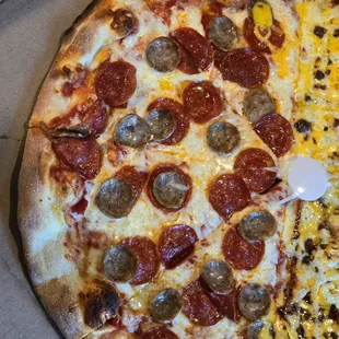 food, pizza