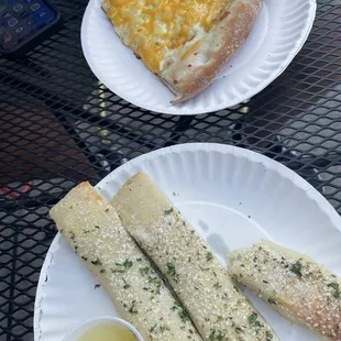 Mac and Mac n' Cheese Pizza Breadsticks