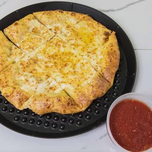Cheesy Breadsticks w/ Marinara Sauce