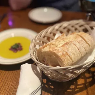 The Italian bread with the serving of the olive oil pesto/tapenade is so yummy ohmygosh :)...