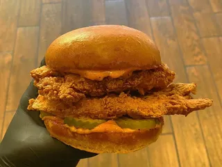 Cal's Fried Chicken & Burgers