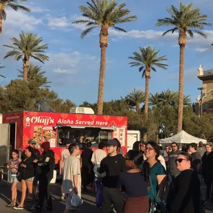 a large crowd of people