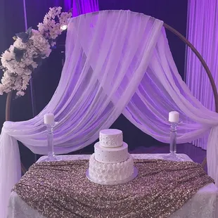 Cake table