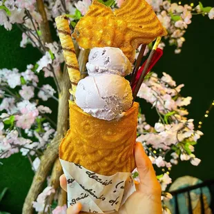Waffle with taro ice cream